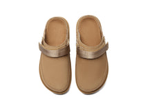 Load image into Gallery viewer, SALE. Goldenstar Clogs